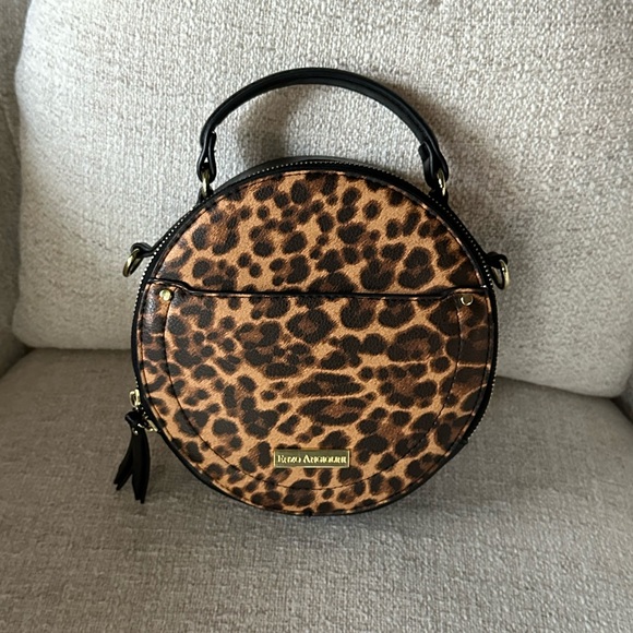 Enzo Angiolini Bags Enzo Angiolini Crossbody Cheetah Print